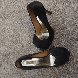 Badgley Mischka satin heels size 7.5